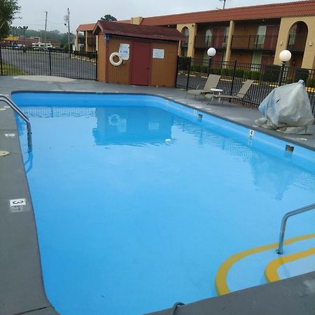 Days Inn By Wyndham Caddo Valley Arkadelphia Exterior photo